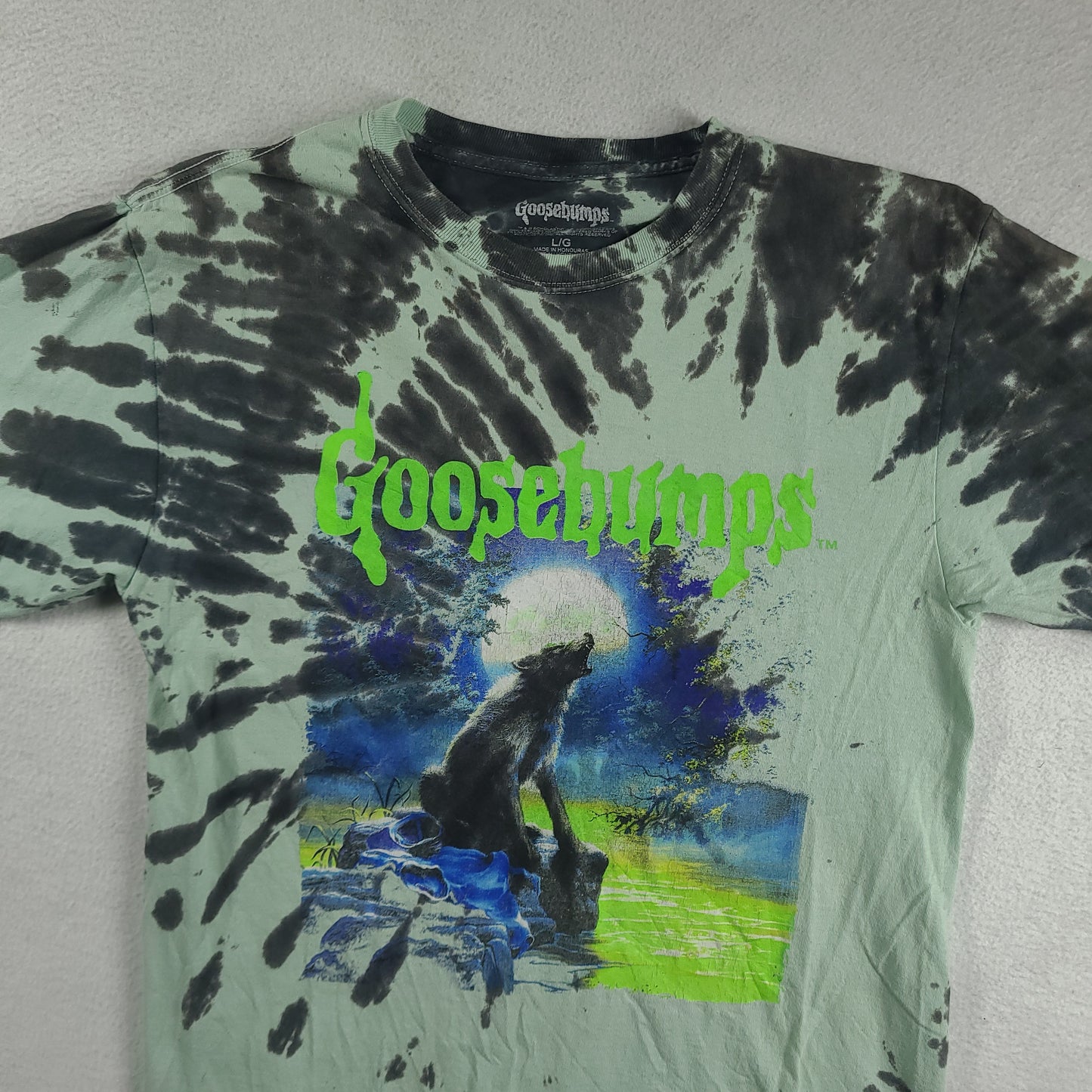 Goosebumps Shirt Werewolf Fever Swamp Size L Grey Short Sleeve Graphic Tee