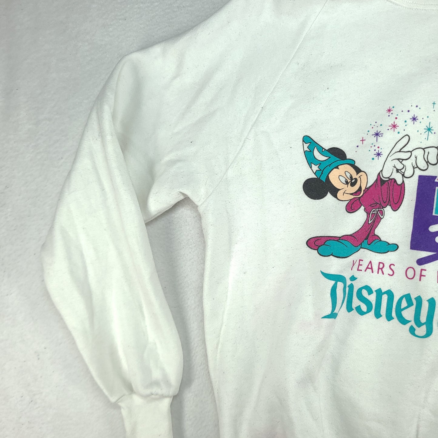 Vintage Disneyland Jumper Crewneck White Pullover Size XL Made in USA 35 Years of Magic