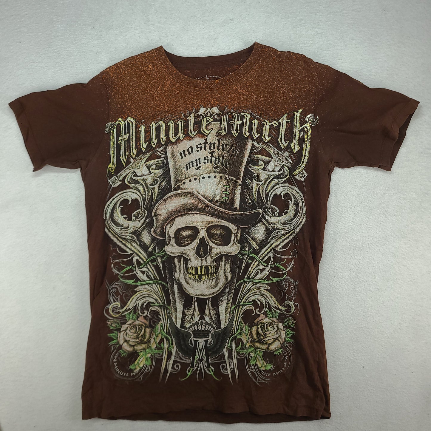 Minute Mirth Shirt Brown Y2K Short Sleeve Graphic Tee Size L Adult