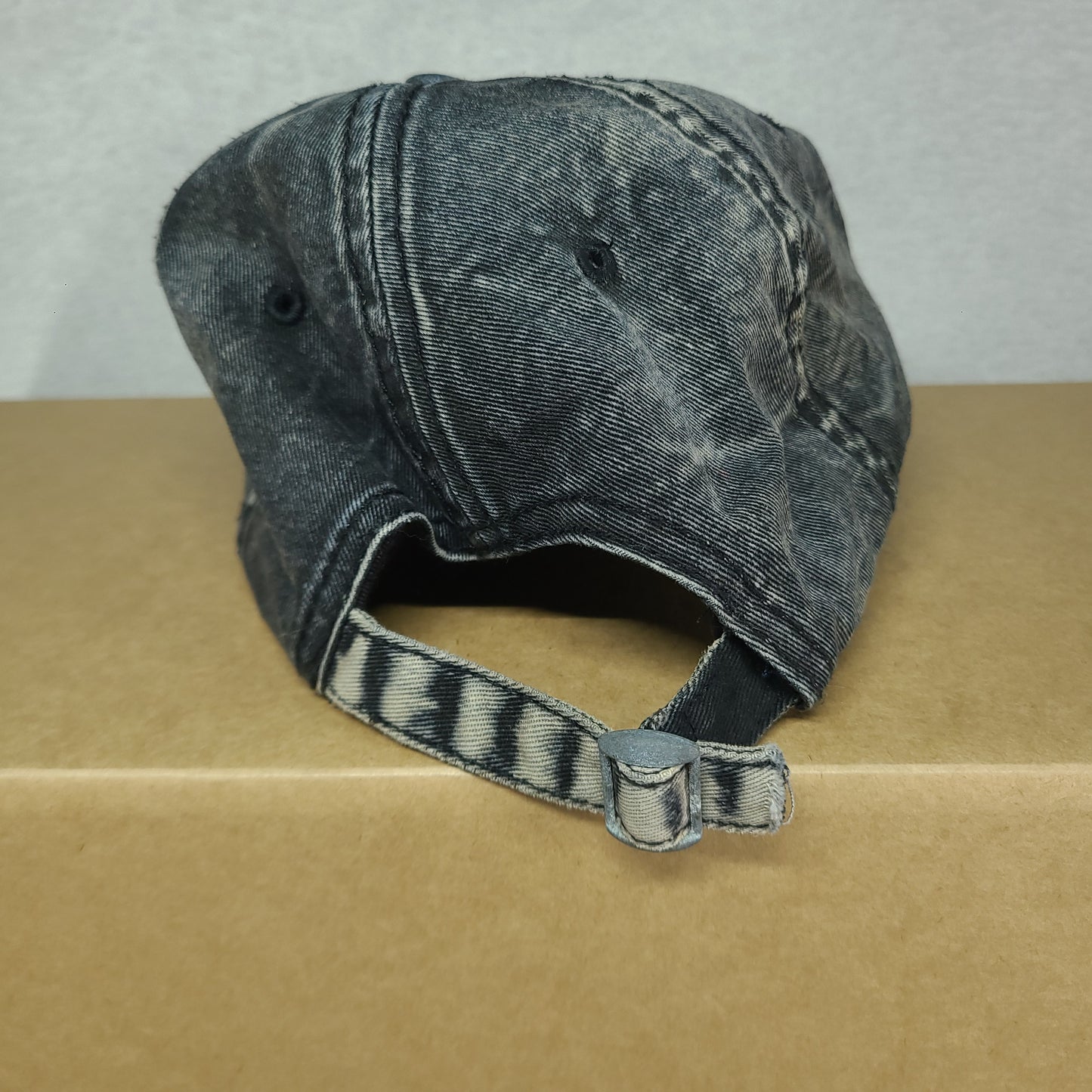 Vintage Y2K Hat Hunting Grunge Grey Elk Logo Adult Faded