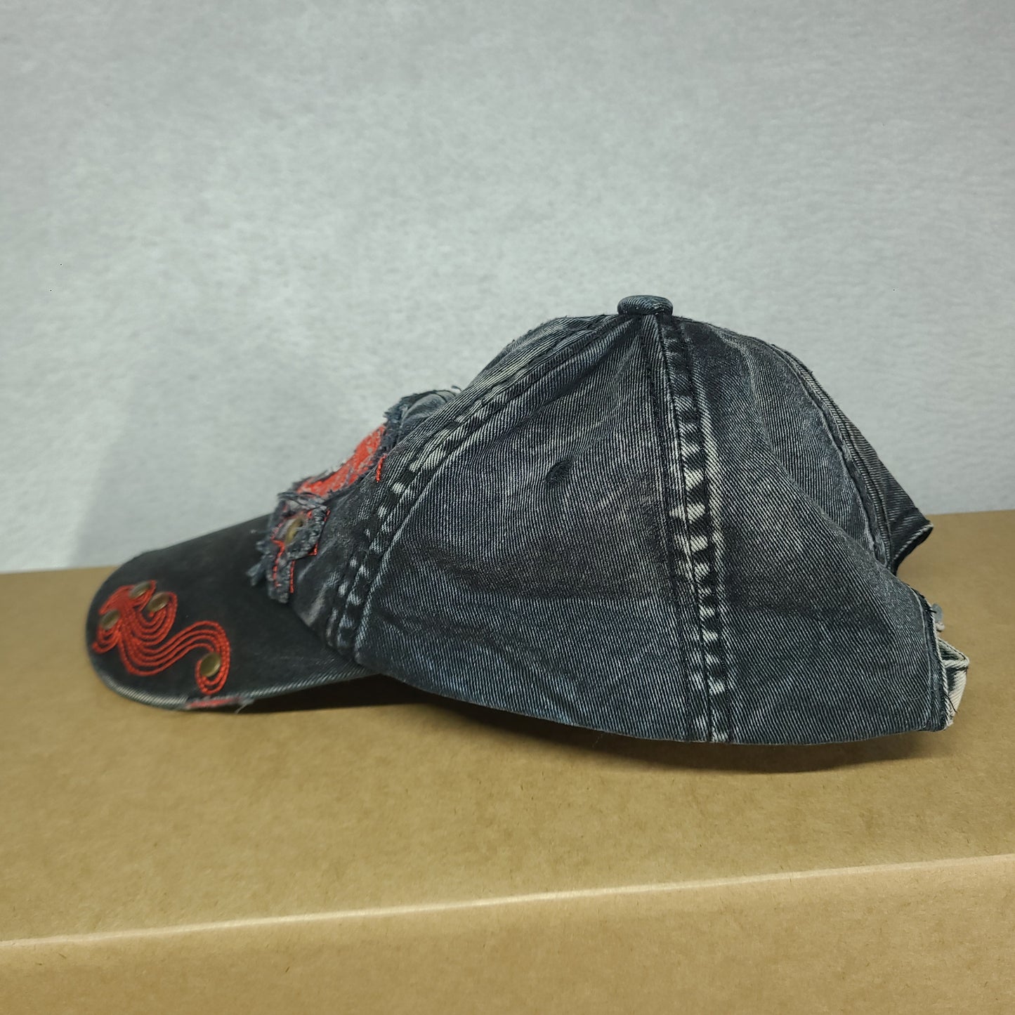 Vintage Y2K Hat Hunting Grunge Grey Elk Logo Adult Faded