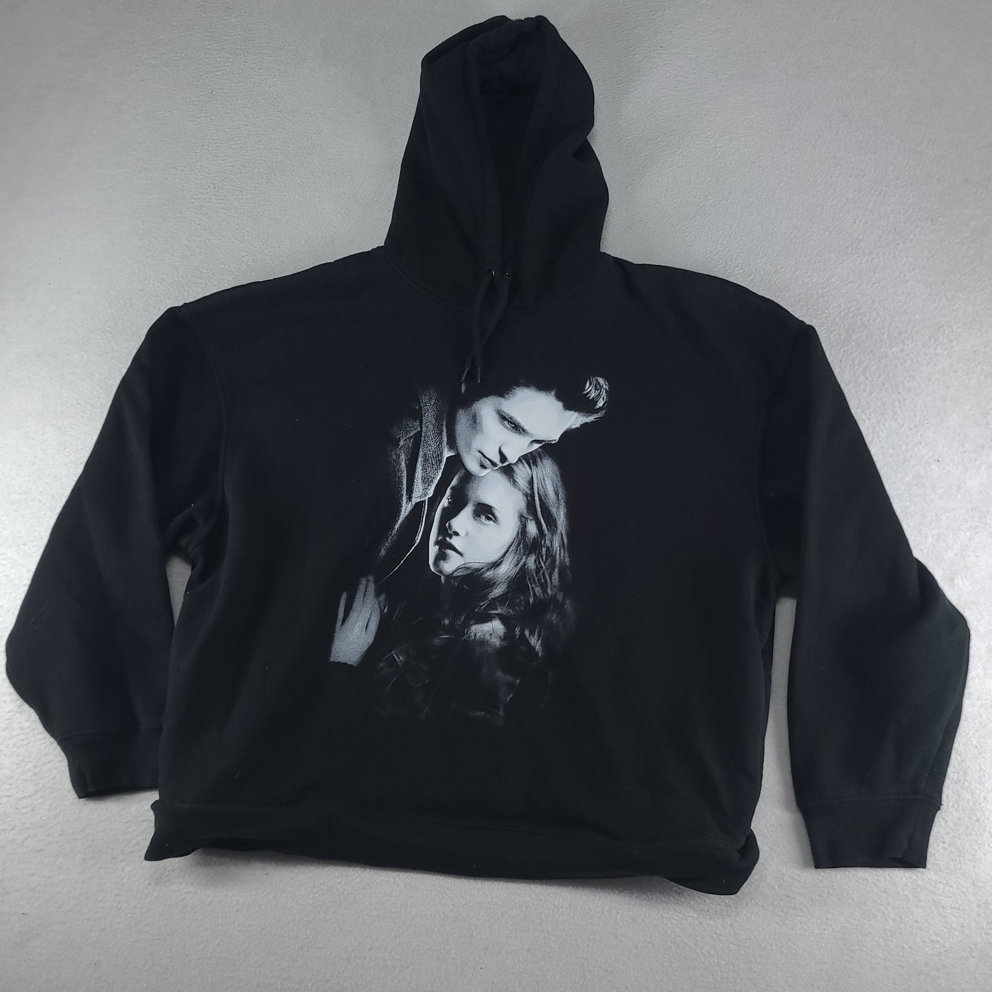 Twilight Hoodie Womens Size XL Boxy Fit Edward Bella Movie Spellout
