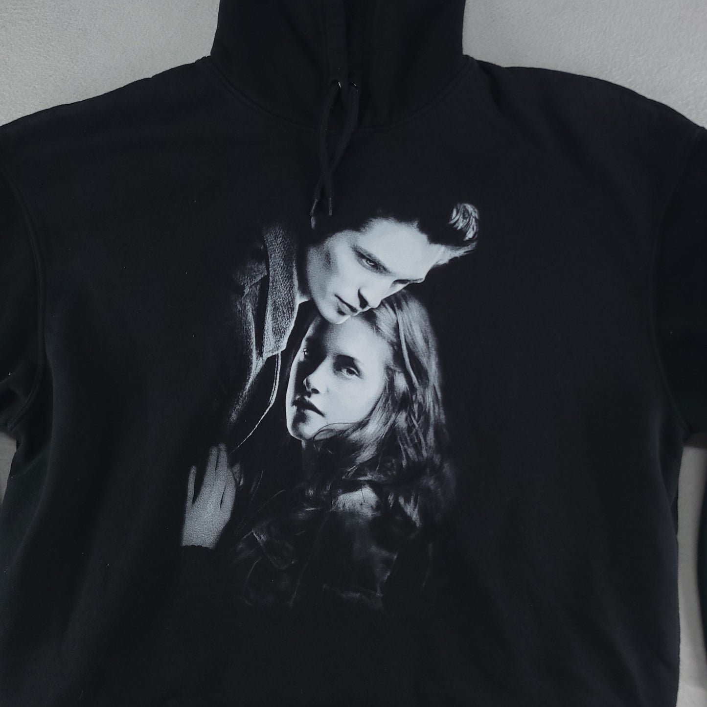 Twilight Hoodie Womens Size XL Boxy Fit Edward Bella Movie Spellout
