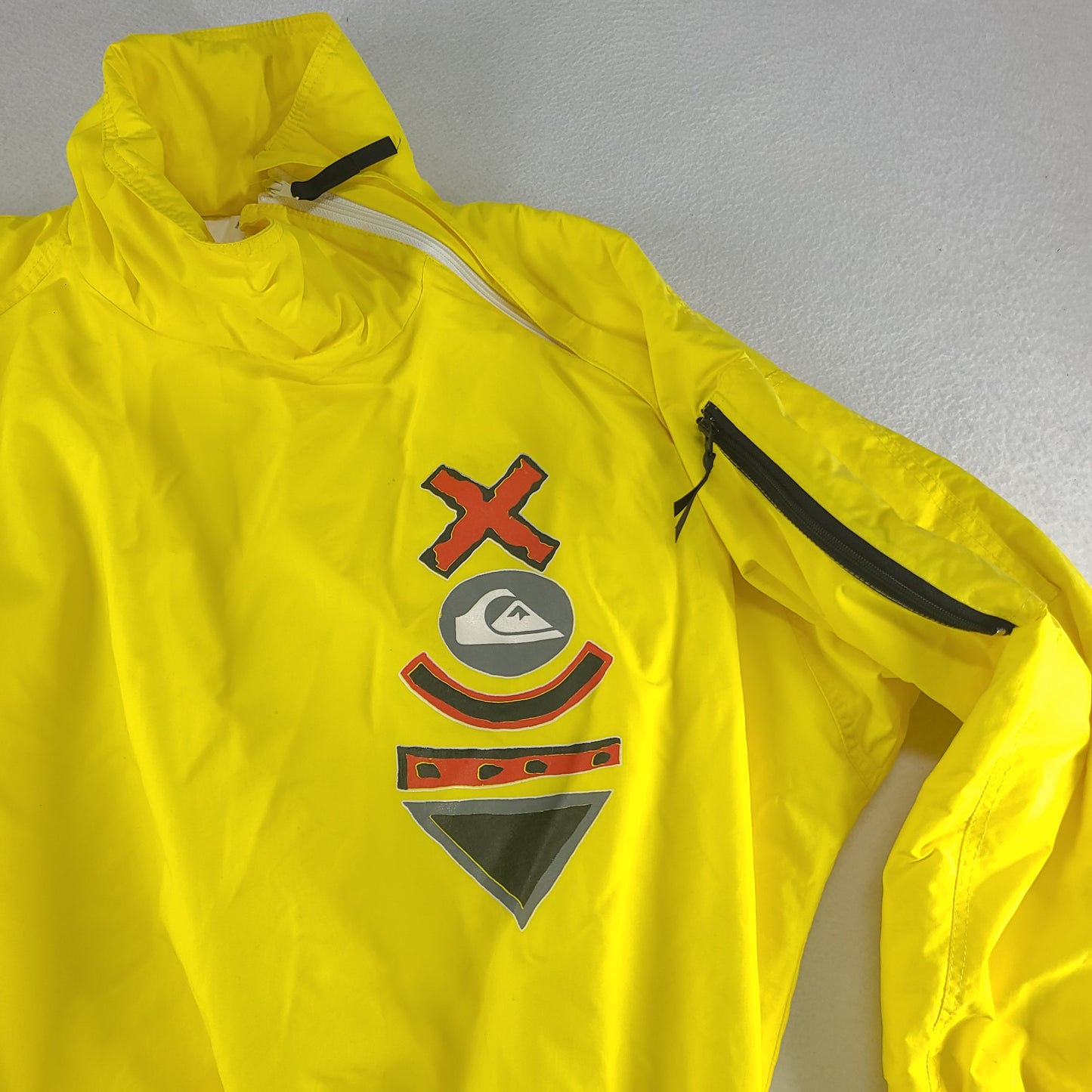 Vintage Quiksilver Jumper Windbreaker Yellow Size M Mens Nylon Pullover