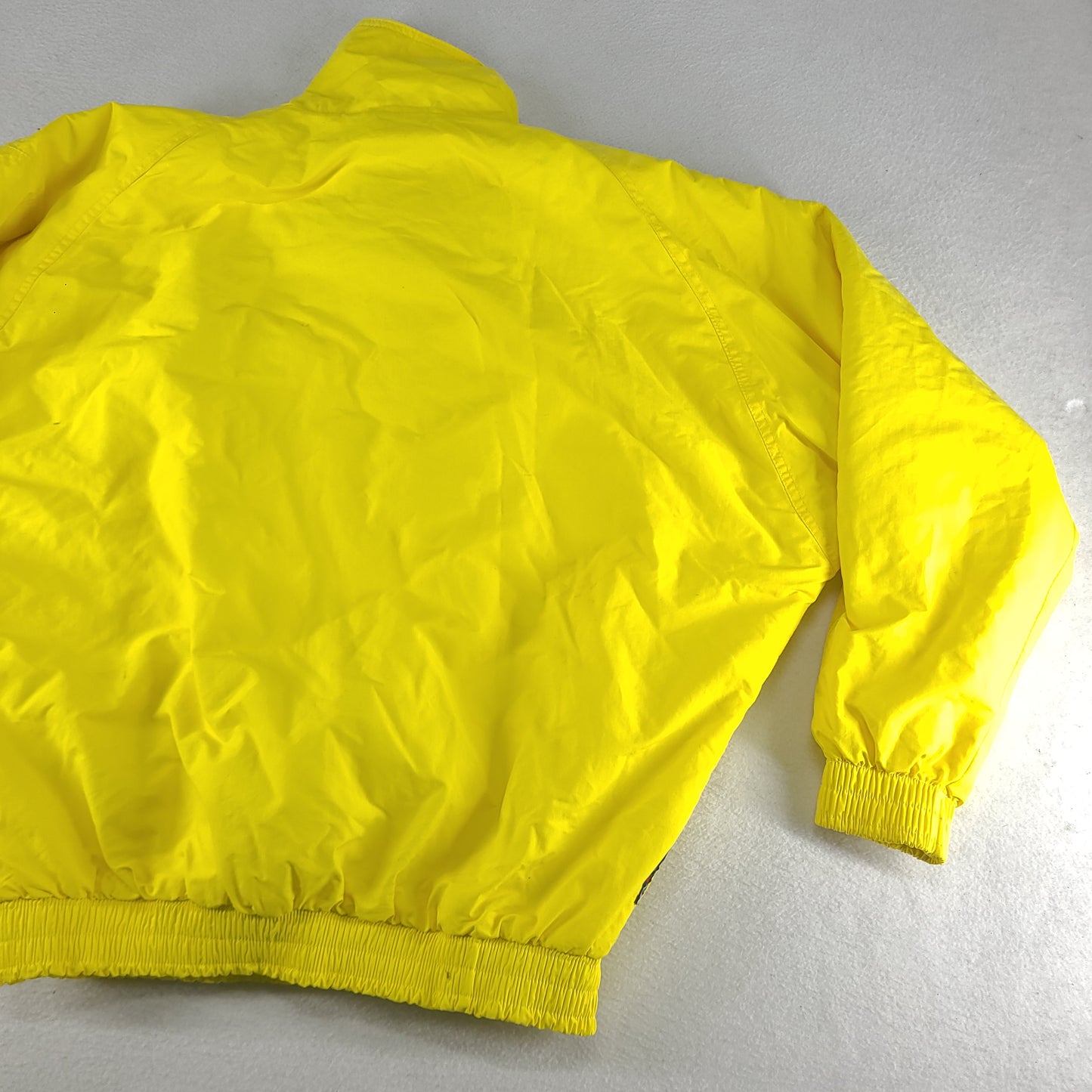 Vintage Quiksilver Jumper Windbreaker Yellow Size M Mens Nylon Pullover