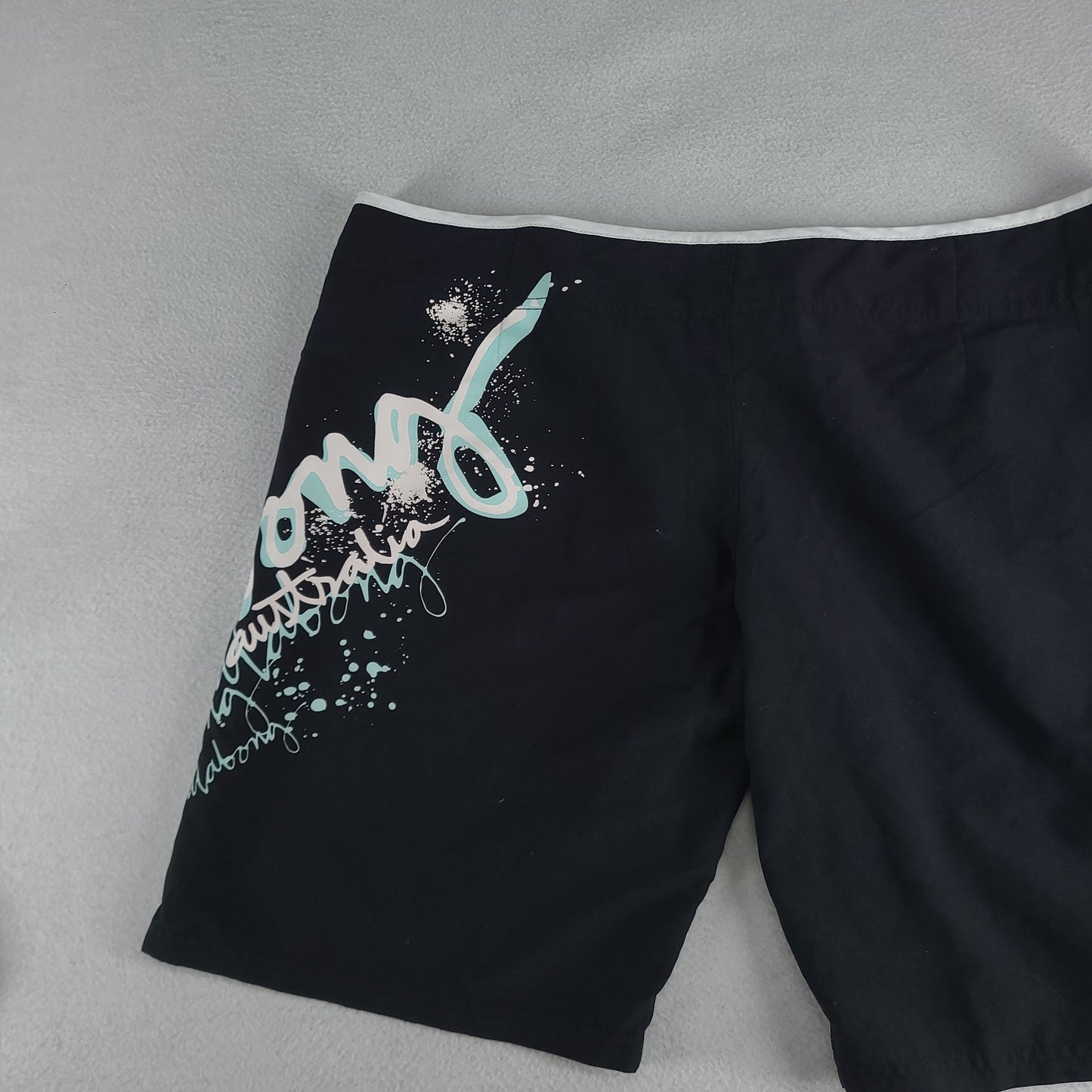 Billabong Womens Shorts Y2K Size 16 Spellout Casual Beach Surf Summer