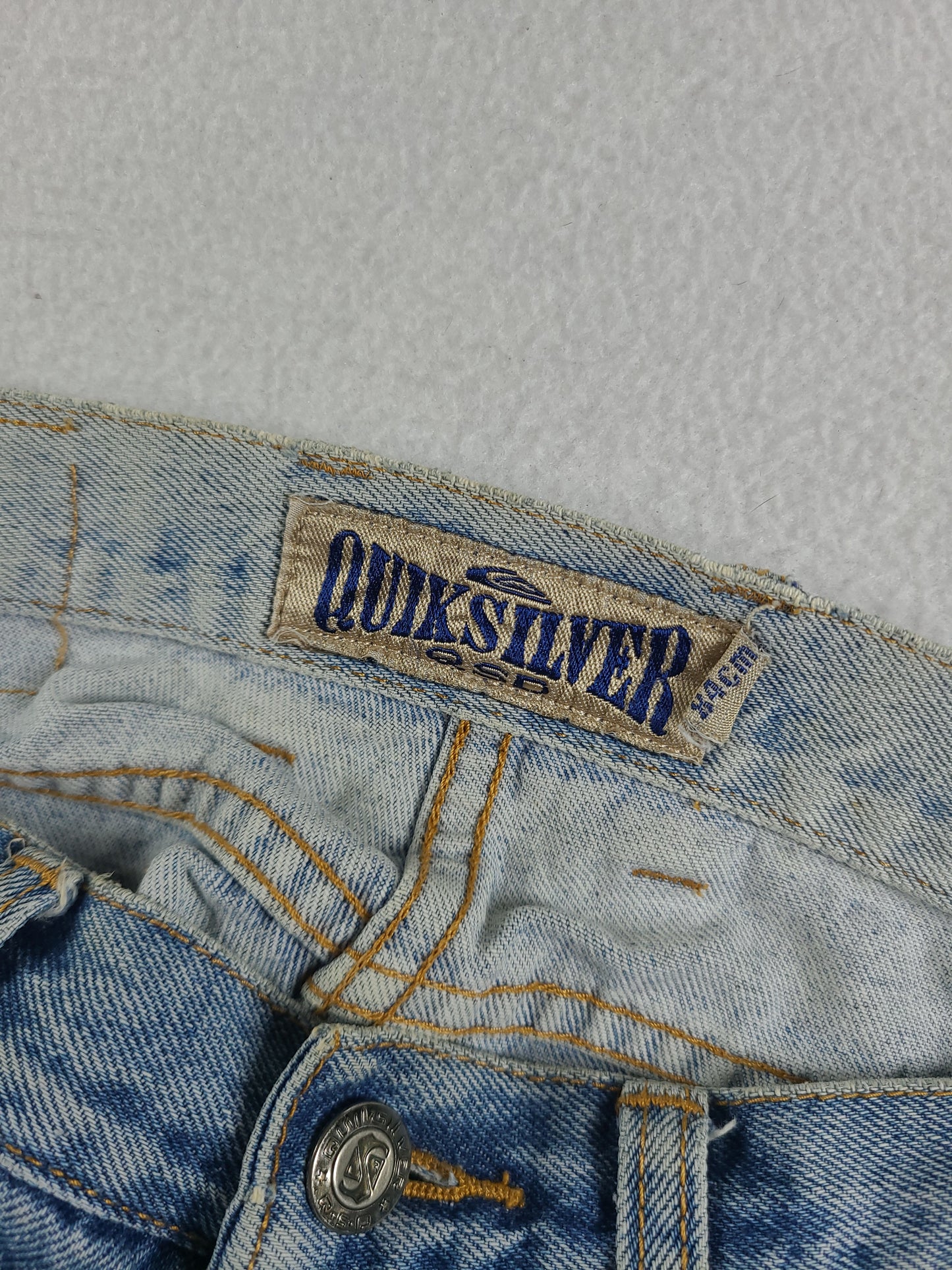 Vintage Quiksilver Jeans Blue Denim Size 32 Adult Mens Surf Zip Straight Logo