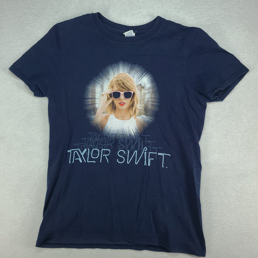 Taylor Swift Shirt Blue Short Sleeve Graphic Tee Gildan Size S 1989 World Tour