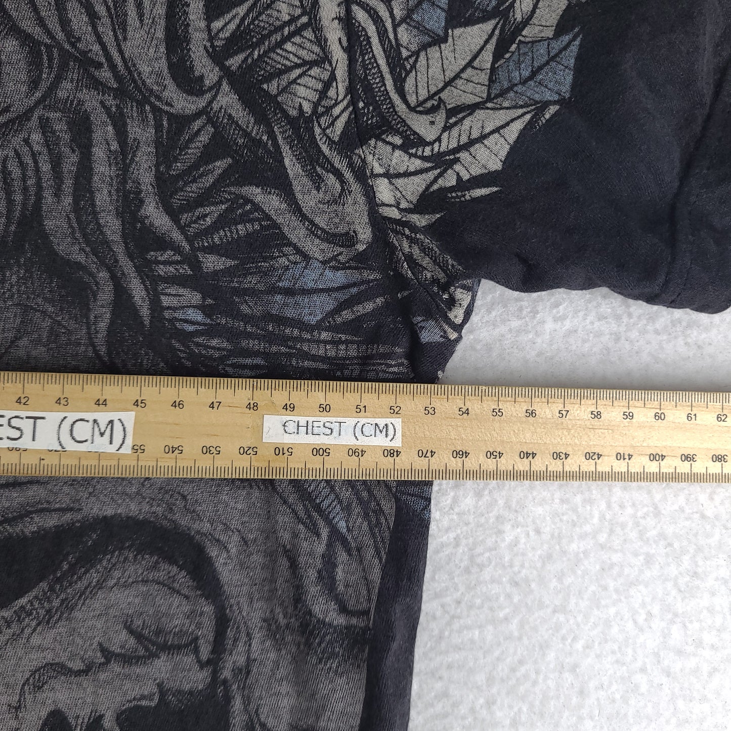 AXR Xzavier Shirt Short Sleeve Size L Grey Graphic Tee Y2K Style Casual Affliction Tribal Angelic Black