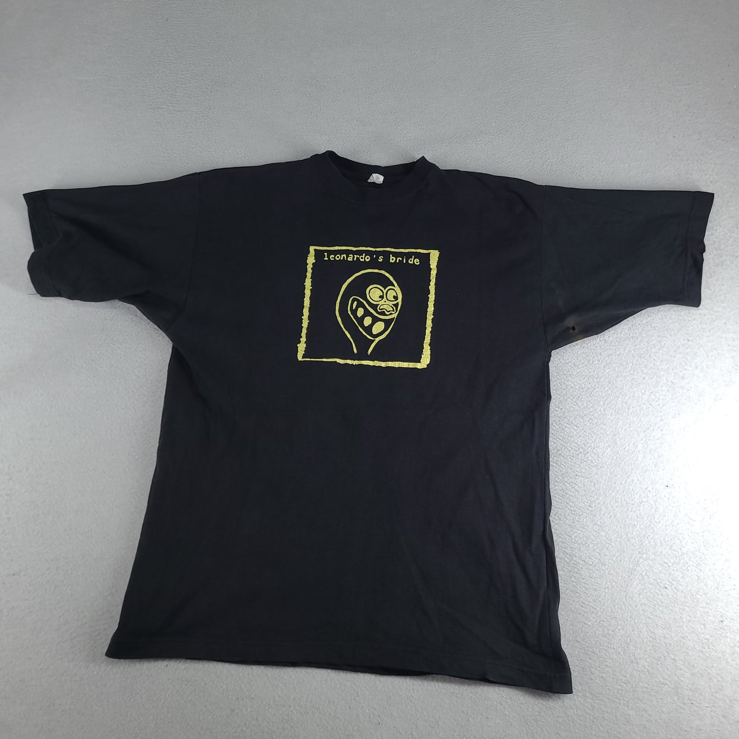 Vintage Leonardos Bride Shirt Size L Australian Pop 90s Rare Adult Tee Black